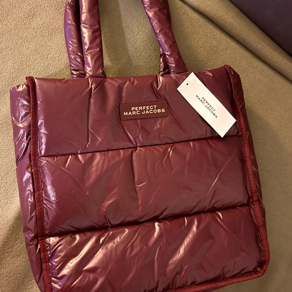 Marc Jacobs perfect beauty puffy bag tote cosmetic pouch purse new with tags - Picture 2 of 9